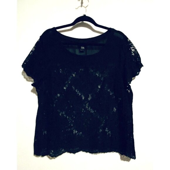 torrid Tops - Torrid Lace Top Womens 1X Scalloped Hem Sheer Neckline Black Stretch Boho